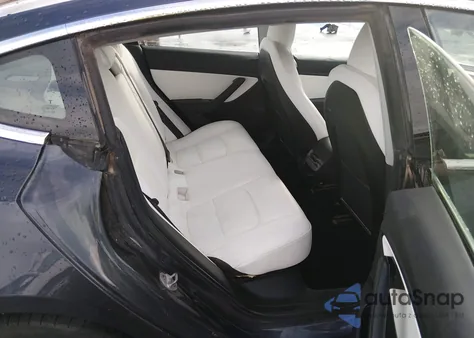 2020 Tesla Model 3 Long Range Dual Motor All-Wheel Drive z USA, uszkodzony, nr VIN 5YJ3E1EB5LF522076